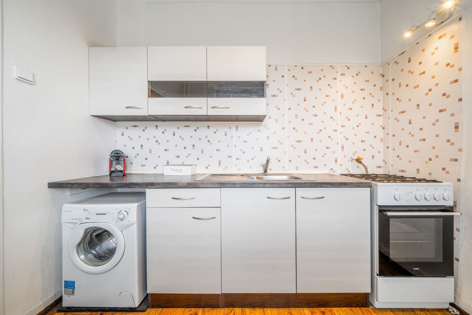 Prenájom bytu 2-izbový 41 m², Škvorecká, Praha, Praha Prenájom bytu 2-izbový 41 m², Škvorecká, Praha, Praha