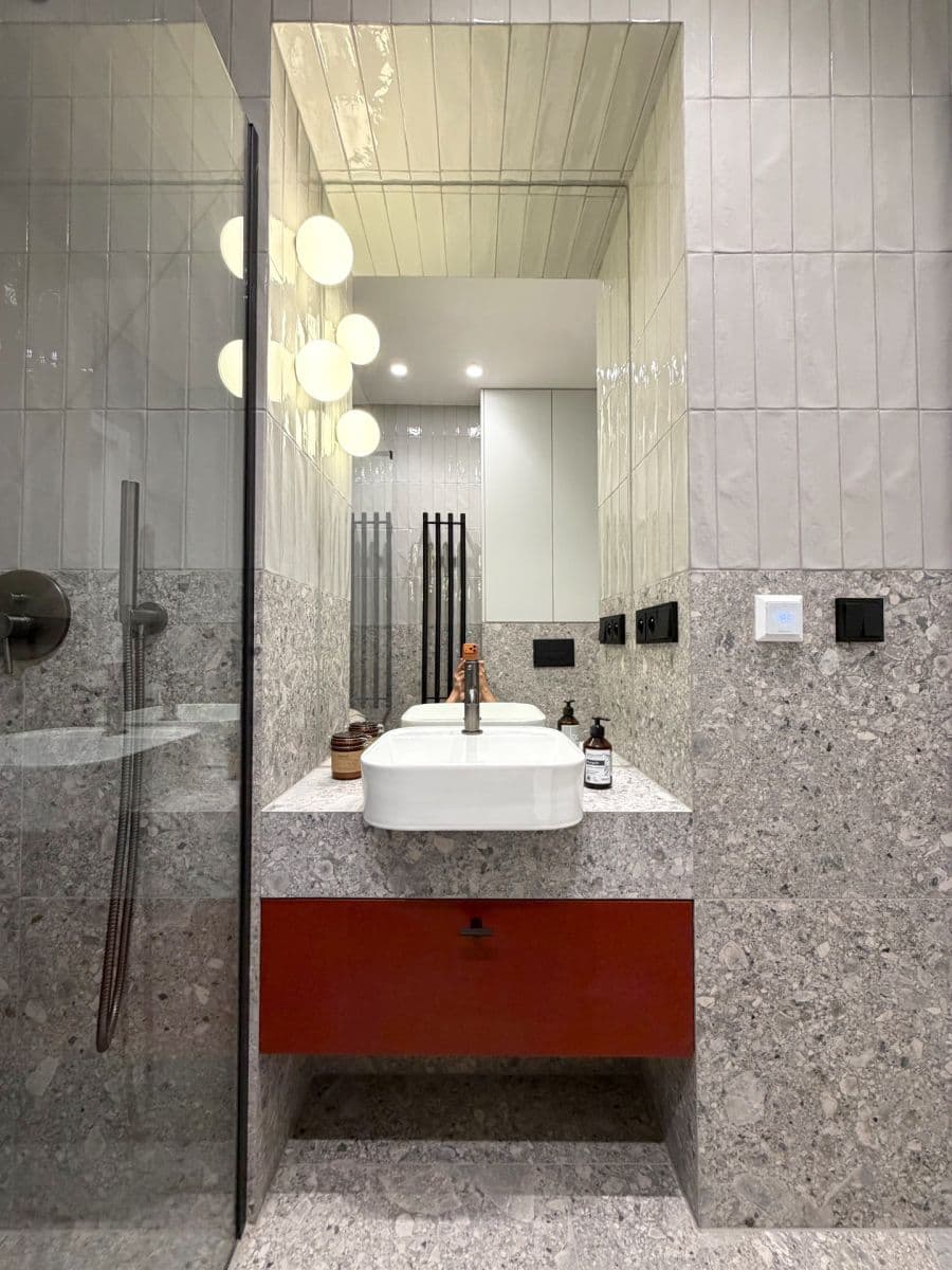 Prenájom bytu 2-izbový 41 m², Karlínské náměstí, Praha, Praha Prenájom bytu 2-izbový 41 m², Karlínské náměstí, Praha, Praha