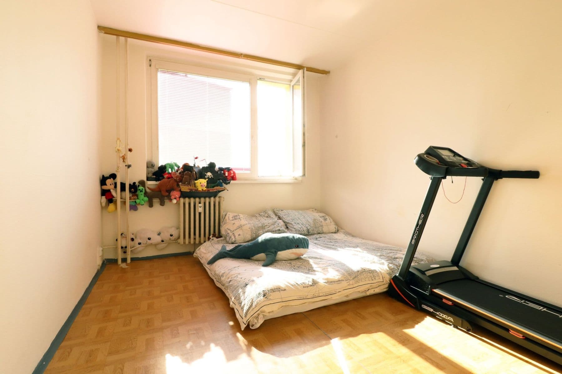 Prenájom bytu 3-izbový 76 m², Doležalova, Praha, Praha Prenájom bytu 3-izbový 76 m², Doležalova, Praha, Praha