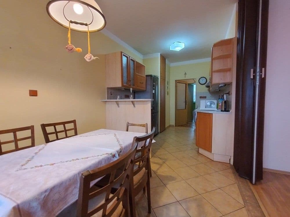 Predaj bytu 3-izbový 80 m², 30. dubna, Ostrava, Moravskoslezský kraj Predaj bytu 3-izbový 80 m², 30. dubna, Ostrava, Moravskoslezský kraj