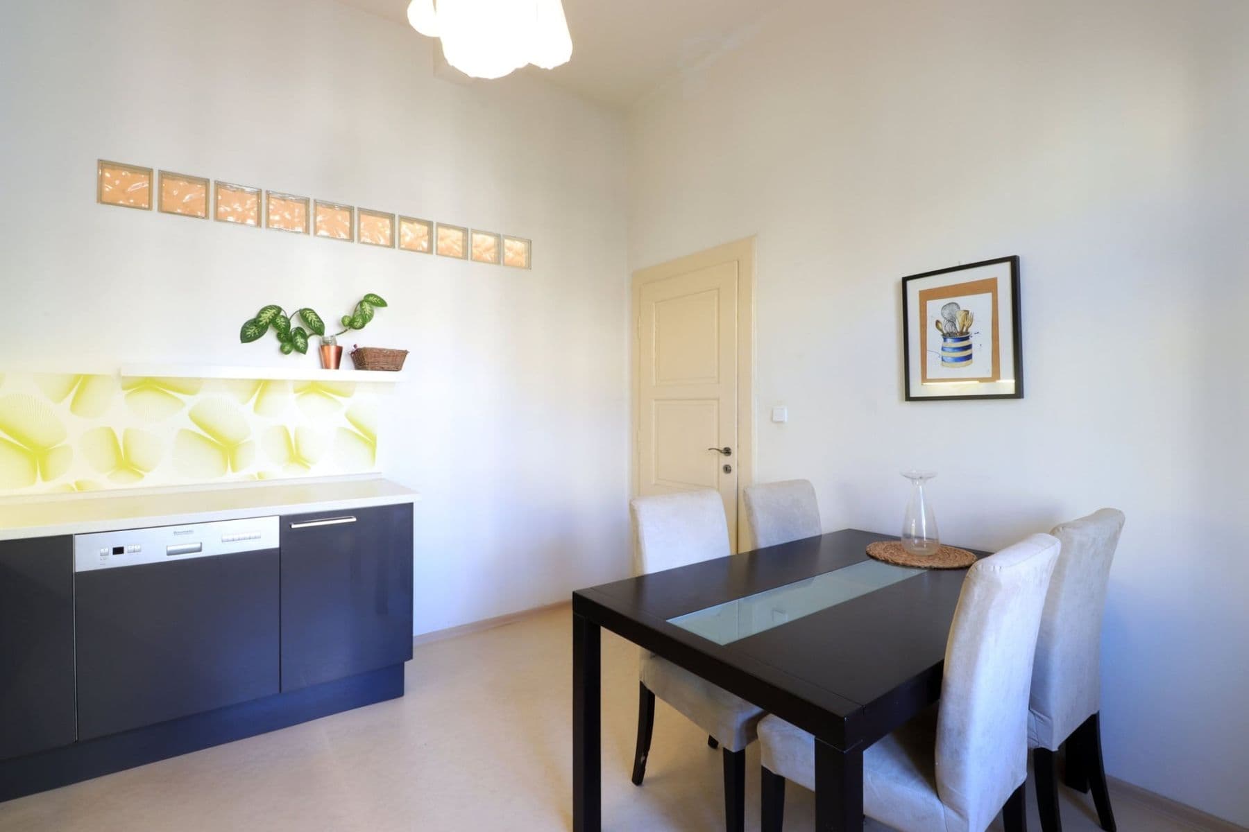 Prenájom bytu 2-izbový 83 m², Sudoměřská, Praha, Praha Prenájom bytu 2-izbový 83 m², Sudoměřská, Praha, Praha