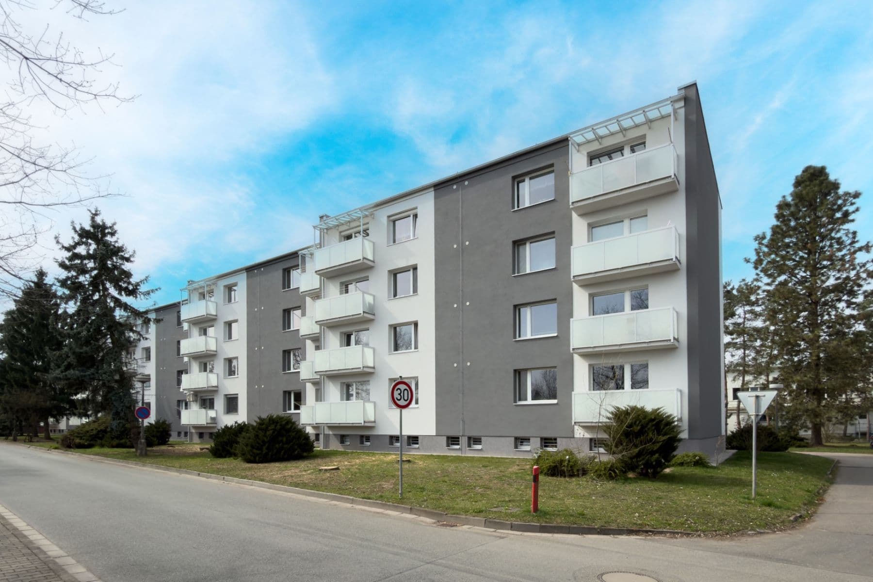 Predaj bytu 3-izbový 89 m², Kozinova, Poděbrady, Středočeský kraj Predaj bytu 3-izbový 89 m², Kozinova, Poděbrady, Středočeský kraj