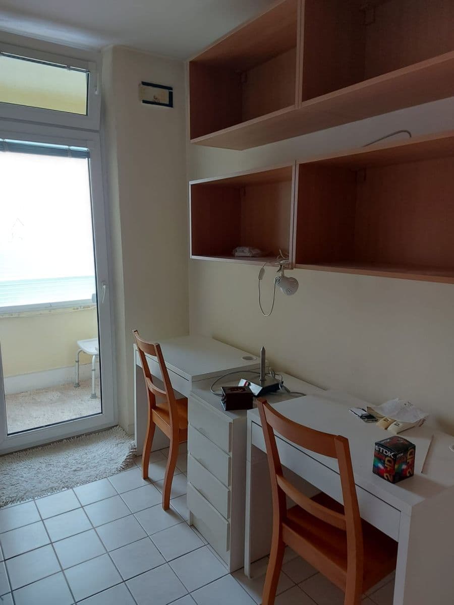 Prenájom bytu 2-izbový 64 m², A. Hlinku, Zvolen, Banskobystrický kraj Prenájom bytu 2-izbový 64 m², A. Hlinku, Zvolen, Banskobystrický kraj