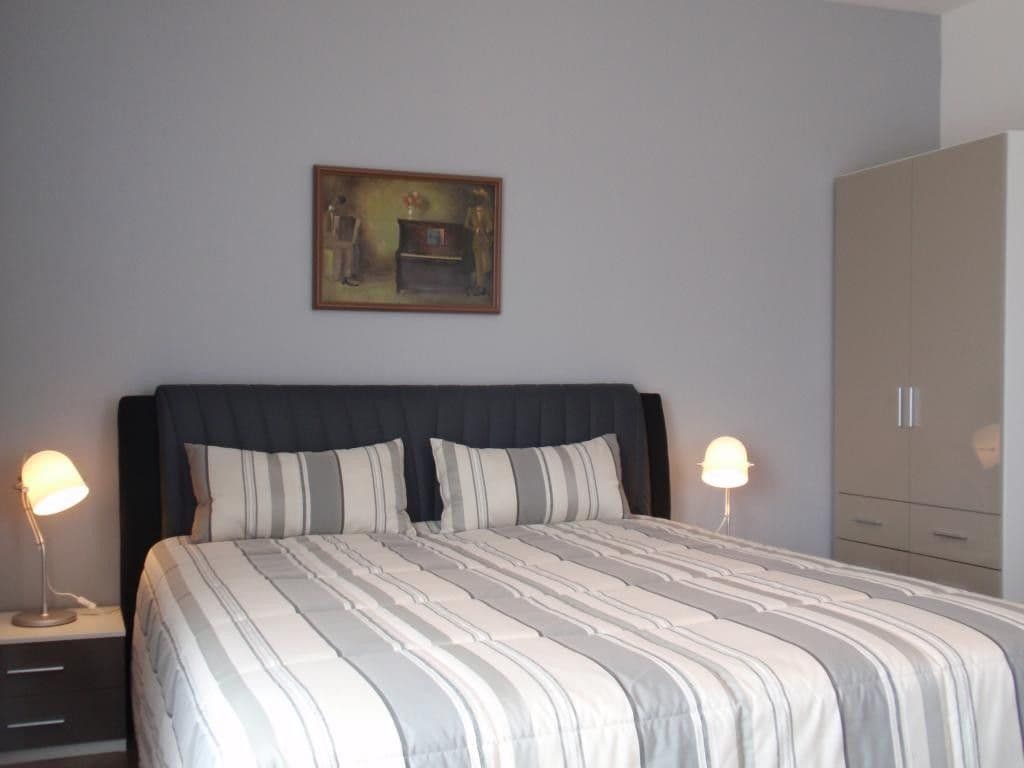 Prenájom bytu 1-izbový 33 m², Kotíkova, Praha, Praha Prenájom bytu 1-izbový 33 m², Kotíkova, Praha, Praha