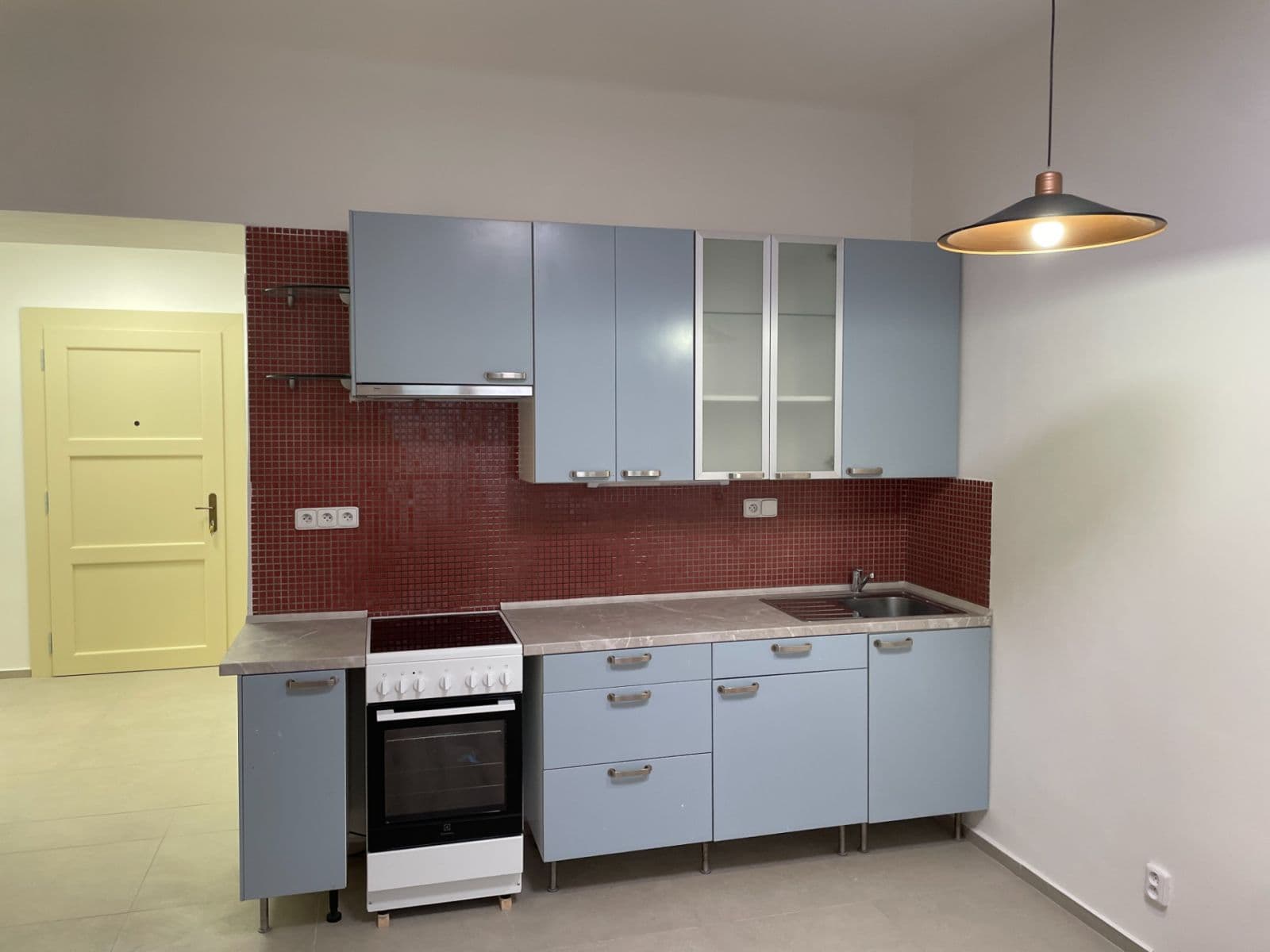 Prenájom bytu 1-izbový 50 m², Bulharská, Praha, Praha Prenájom bytu 1-izbový 50 m², Bulharská, Praha, Praha