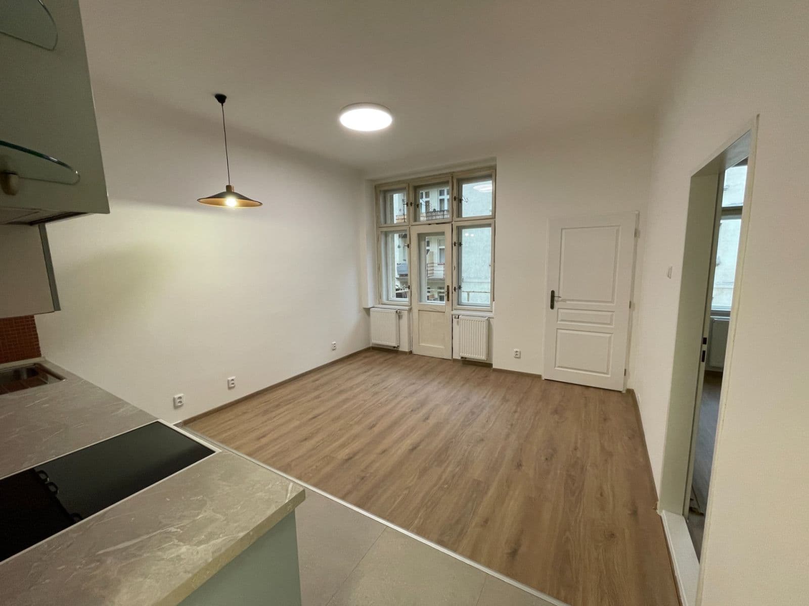 Prenájom bytu 1-izbový 50 m², Bulharská, Praha, Praha Prenájom bytu 1-izbový 50 m², Bulharská, Praha, Praha