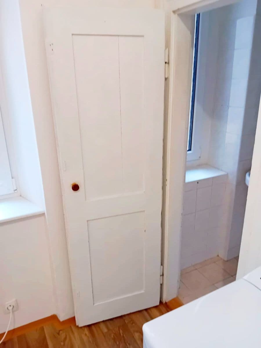 Prenájom bytu 2-izbový 40 m², Parléřova, Praha, Praha Prenájom bytu 2-izbový 40 m², Parléřova, Praha, Praha