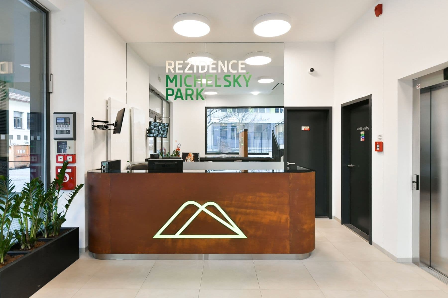 Prenájom bytu 2-izbový 52 m², Michelská, Praha, Praha Prenájom bytu 2-izbový 52 m², Michelská, Praha, Praha