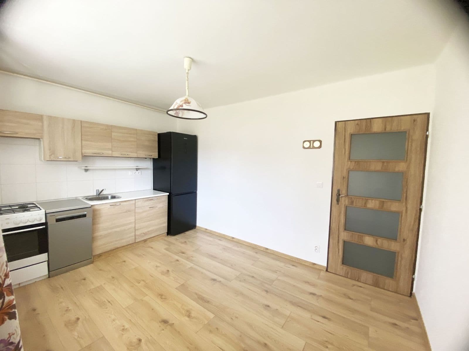 Prenájom bytu 1-izbový 36 m², Mečovská, Praha, Praha Prenájom bytu 1-izbový 36 m², Mečovská, Praha, Praha