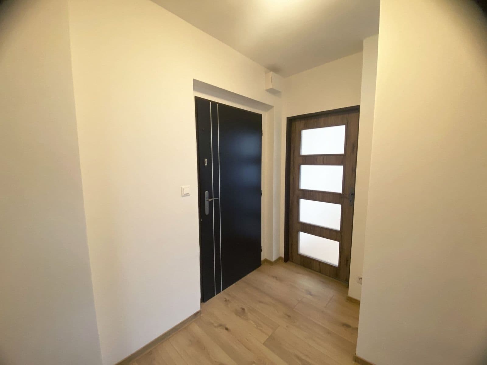 Prenájom bytu 1-izbový 36 m², Mečovská, Praha, Praha Prenájom bytu 1-izbový 36 m², Mečovská, Praha, Praha