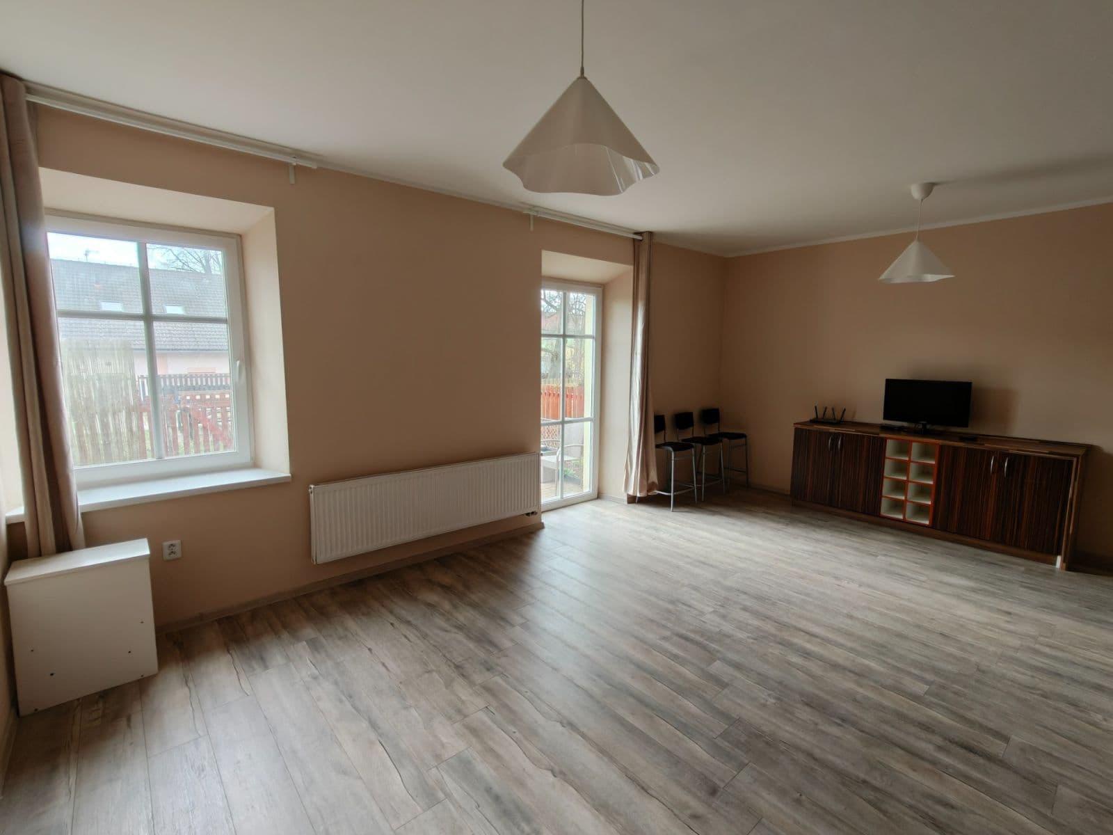 Prenájom bytu 1-izbový 36 m², Kaštanová, Milovice, Středočeský kraj Prenájom bytu 1-izbový 36 m², Kaštanová, Milovice, Středočeský kraj