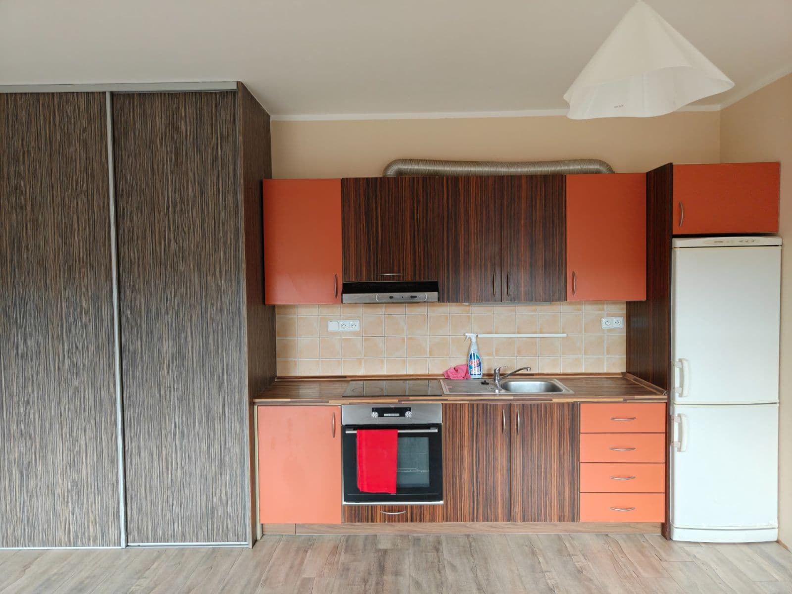 Prenájom bytu 1-izbový 36 m², Kaštanová, Milovice, Středočeský kraj Prenájom bytu 1-izbový 36 m², Kaštanová, Milovice, Středočeský kraj