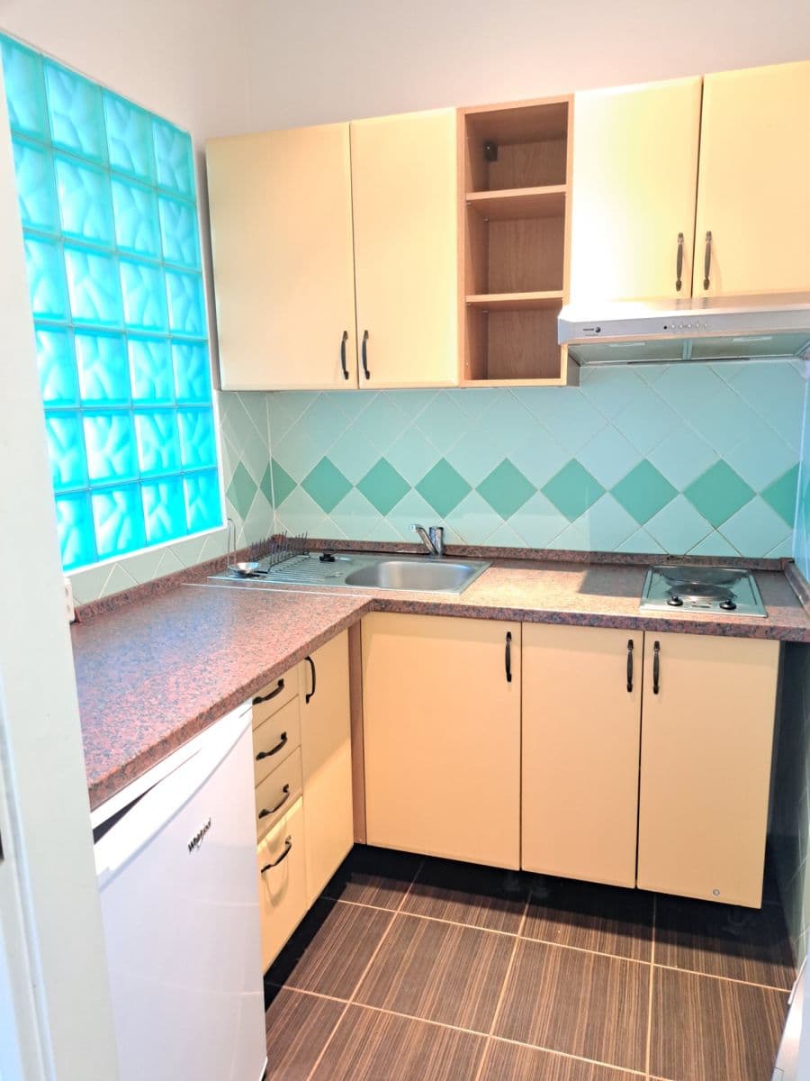 Prenájom bytu 1-izbový 30 m², Vinohradská, Praha, Praha Prenájom bytu 1-izbový 30 m², Vinohradská, Praha, Praha