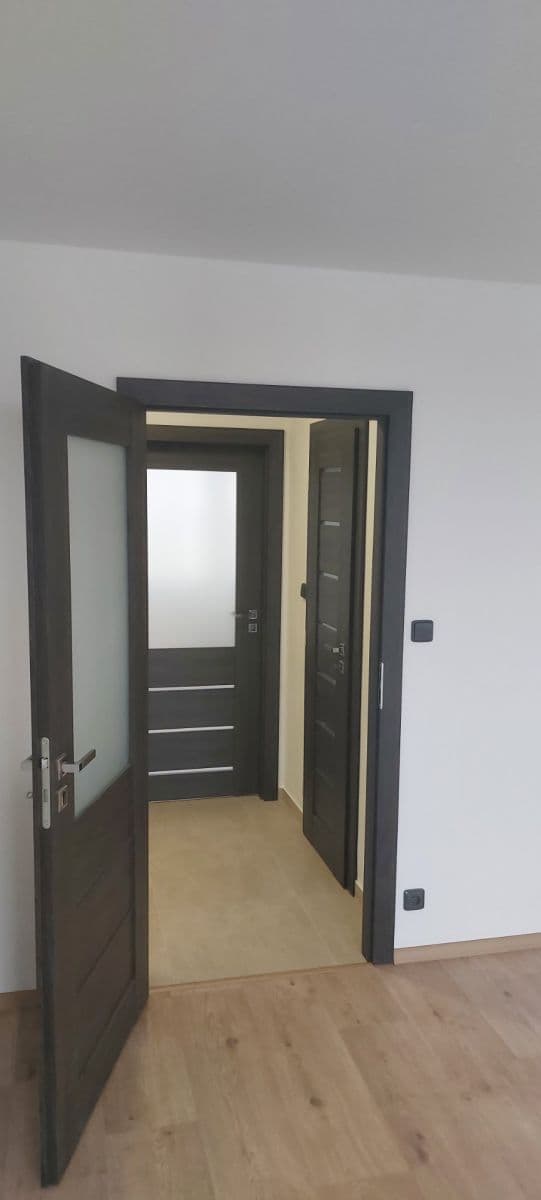 Prenájom bytu 3-izbový 80 m², Teyschlova, Brno, Jihomoravský kraj Prenájom bytu 3-izbový 80 m², Teyschlova, Brno, Jihomoravský kraj