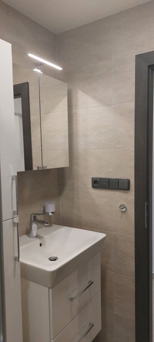 Prenájom bytu 3-izbový 80 m², Teyschlova, Brno, Jihomoravský kraj Prenájom bytu 3-izbový 80 m², Teyschlova, Brno, Jihomoravský kraj