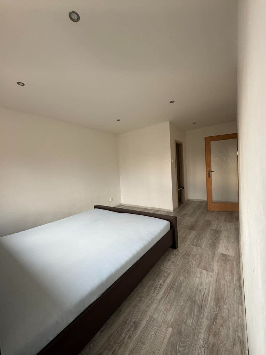 Prenájom bytu 2-izbový 54 m², Dačického, Karviná, Moravskoslezský kraj Prenájom bytu 2-izbový 54 m², Dačického, Karviná, Moravskoslezský kraj