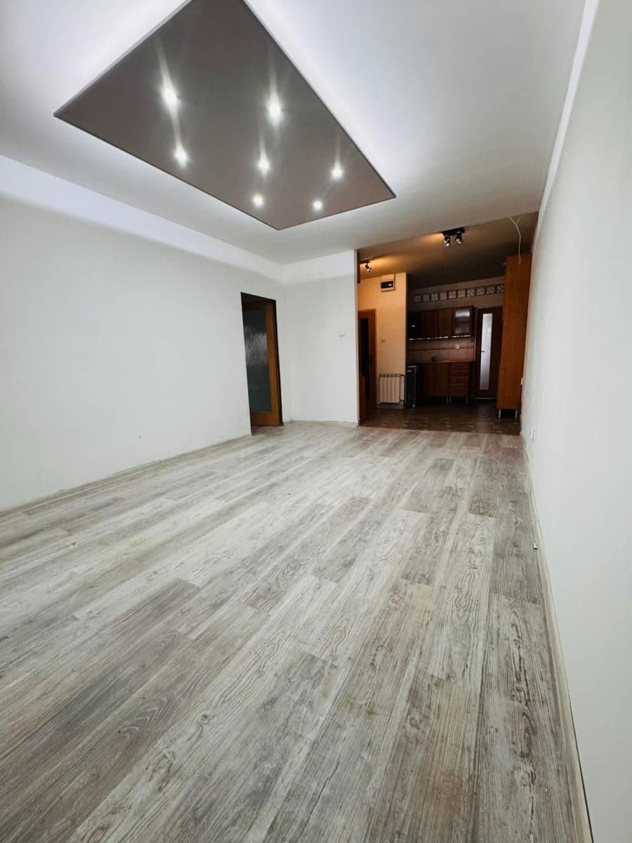 Prenájom bytu 2-izbový 54 m², Dačického, Karviná, Moravskoslezský kraj Prenájom bytu 2-izbový 54 m², Dačického, Karviná, Moravskoslezský kraj