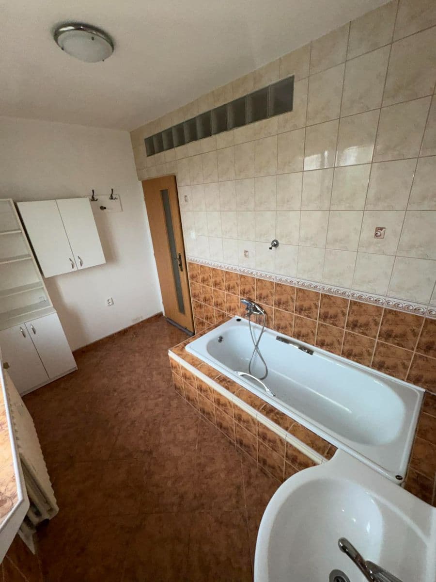 Prenájom bytu 2-izbový 54 m², Dačického, Karviná, Moravskoslezský kraj Prenájom bytu 2-izbový 54 m², Dačického, Karviná, Moravskoslezský kraj