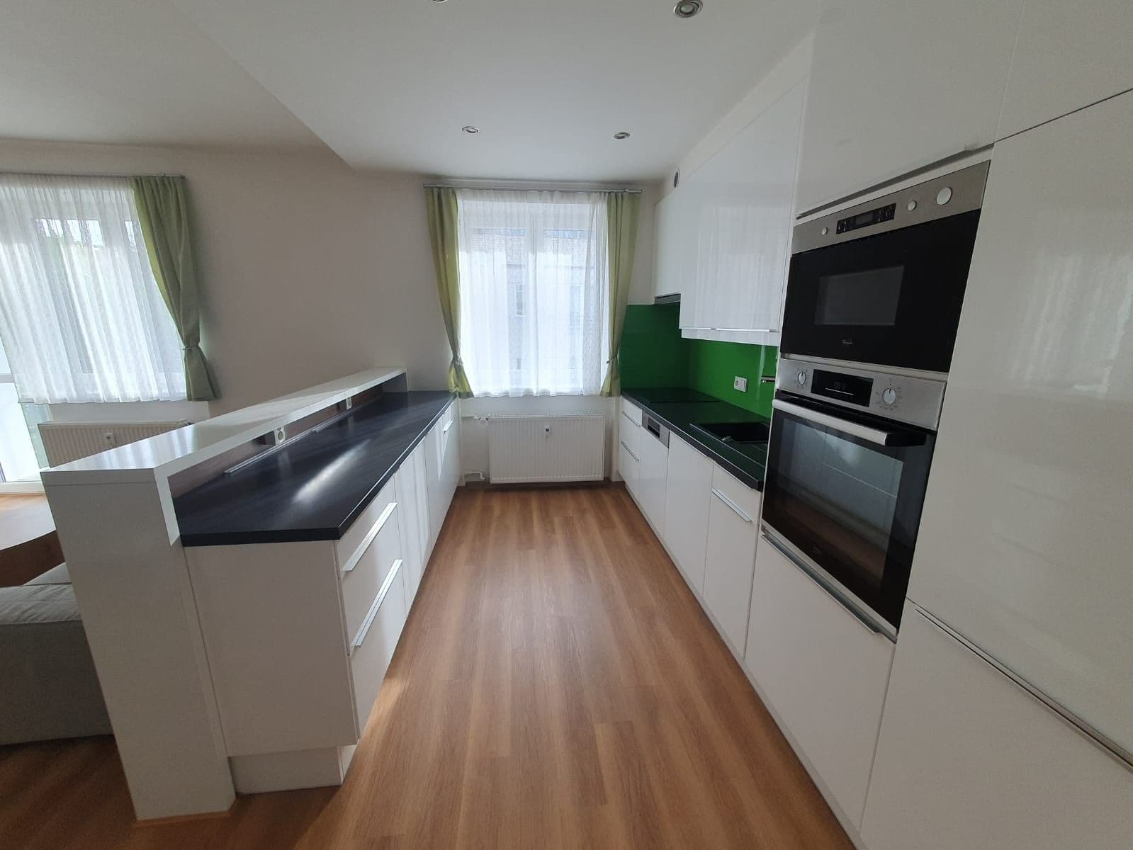 Prenájom bytu 2-izbový 52 m², Užocká, Praha, Praha Prenájom bytu 2-izbový 52 m², Užocká, Praha, Praha