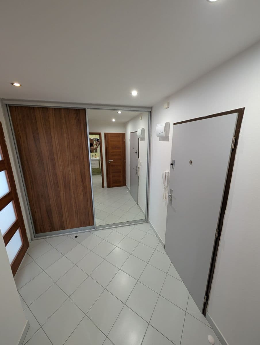 Prenájom bytu 2-izbový 52 m², Užocká, Praha, Praha Prenájom bytu 2-izbový 52 m², Užocká, Praha, Praha