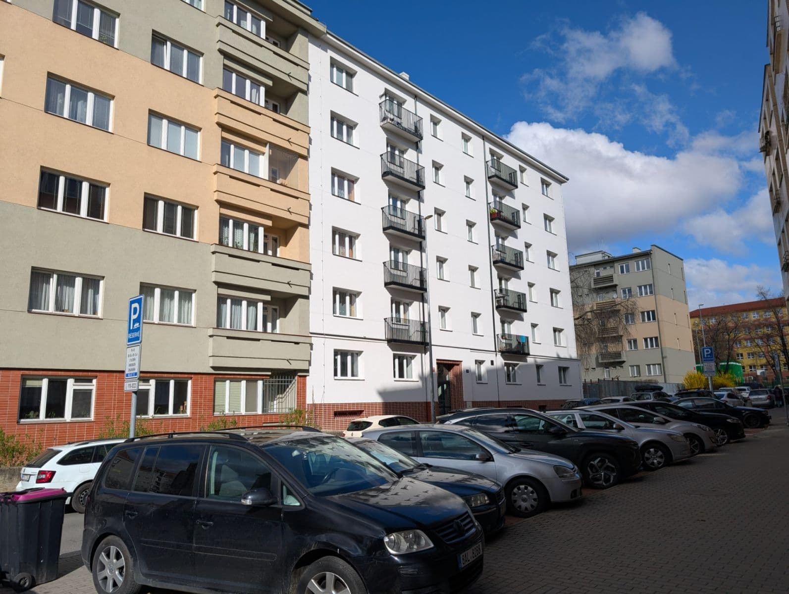 Prenájom bytu 2-izbový 52 m², Užocká, Praha, Praha Prenájom bytu 2-izbový 52 m², Užocká, Praha, Praha