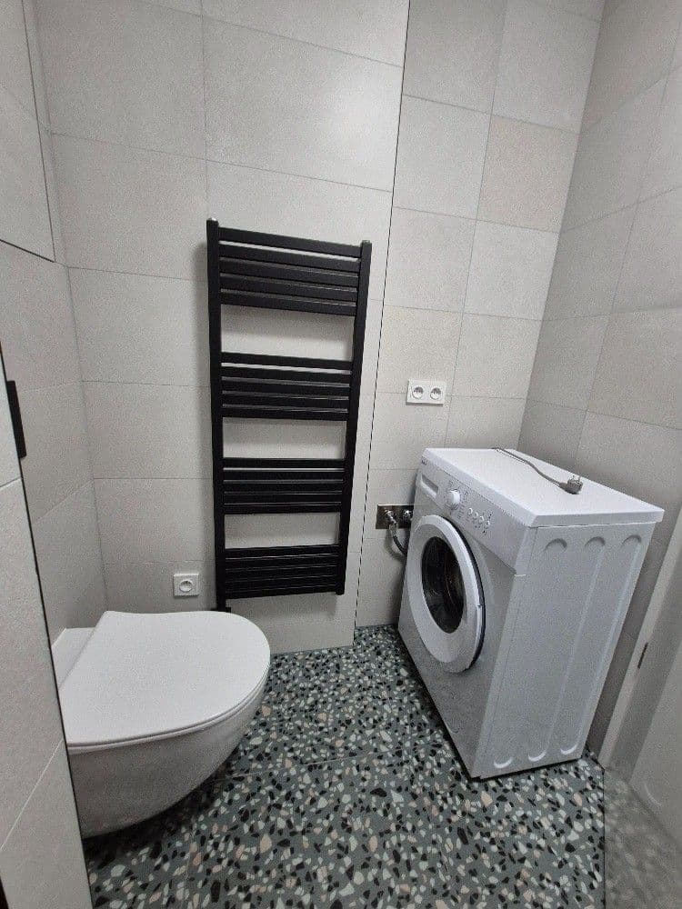 Prenájom bytu 1-izbový 27 m², Mezitraťová, Praha, Praha Prenájom bytu 1-izbový 27 m², Mezitraťová, Praha, Praha