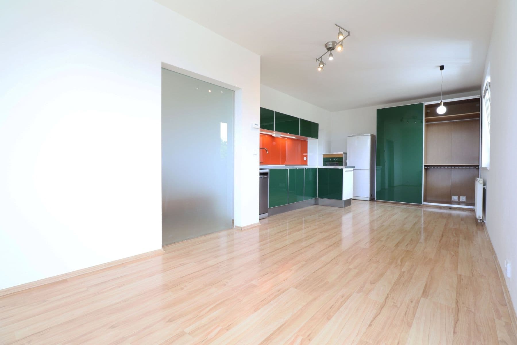 Prenájom bytu 2-izbový 42 m², Borkovského, Roztoky, Středočeský kraj Prenájom bytu 2-izbový 42 m², Borkovského, Roztoky, Středočeský kraj