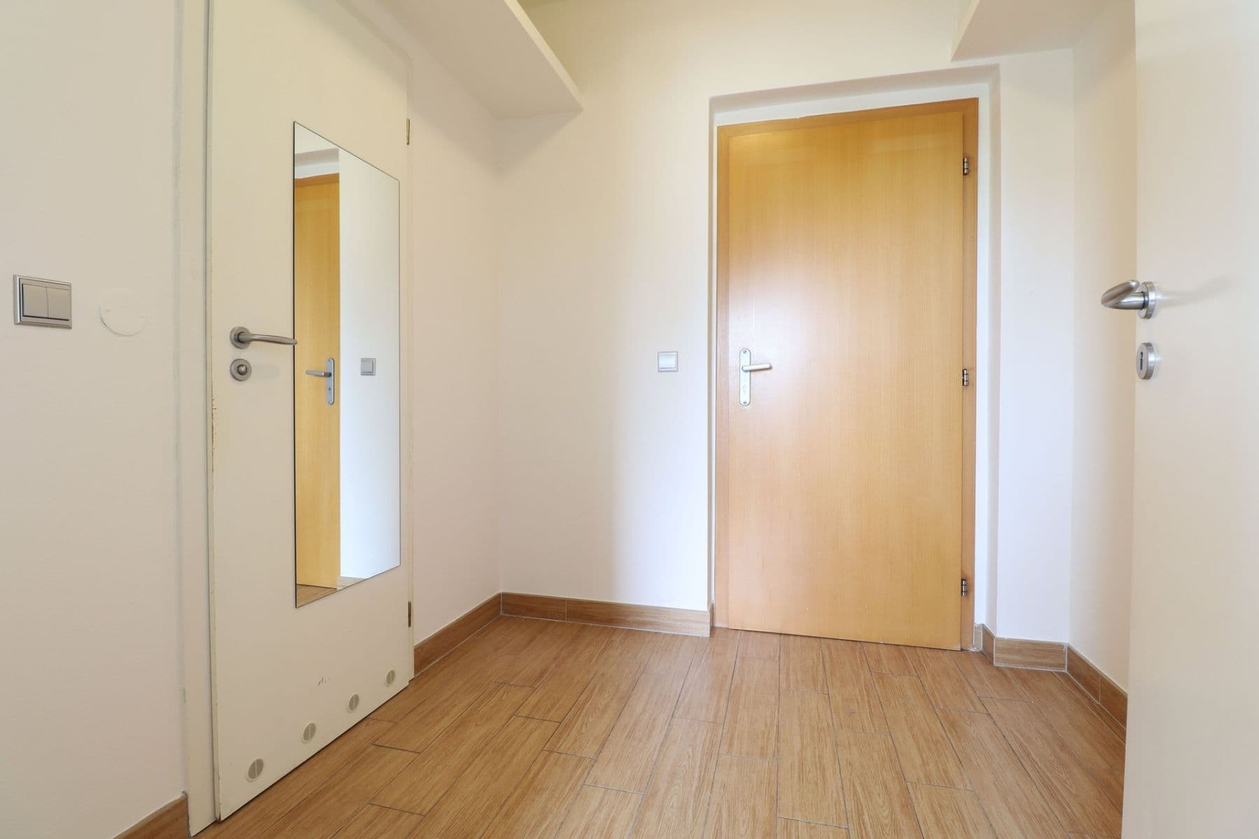 Prenájom bytu 2-izbový 42 m², Borkovského, Roztoky, Středočeský kraj Prenájom bytu 2-izbový 42 m², Borkovského, Roztoky, Středočeský kraj