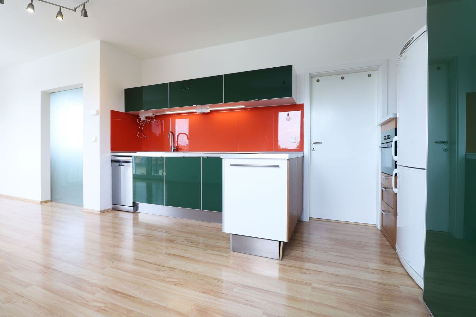 Prenájom bytu 2-izbový 42 m², Borkovského, Roztoky, Středočeský kraj Prenájom bytu 2-izbový 42 m², Borkovského, Roztoky, Středočeský kraj