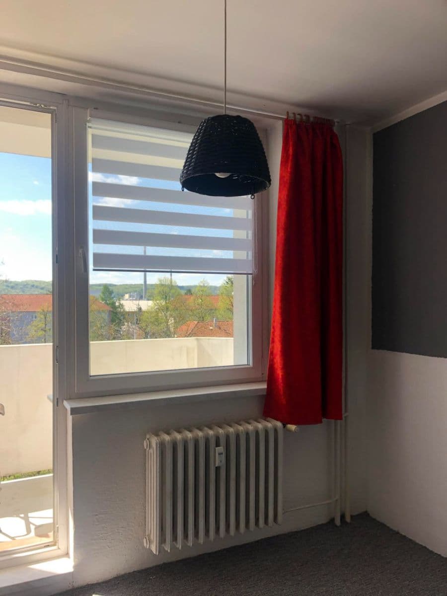Prenájom bytu 1-izbový 29 m², J. Valčíka, Otrokovice, Zlínský kraj Prenájom bytu 1-izbový 29 m², J. Valčíka, Otrokovice, Zlínský kraj
