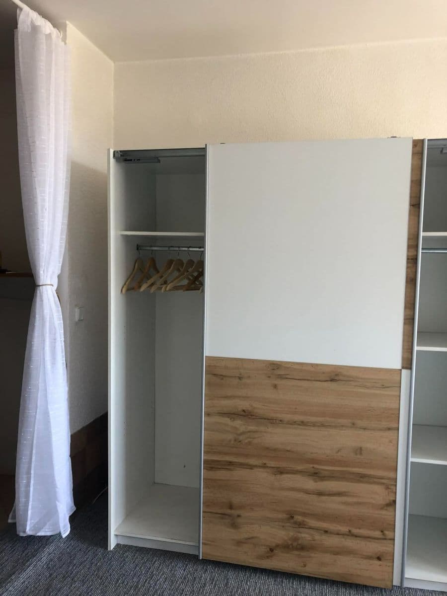 Prenájom bytu 1-izbový 29 m², J. Valčíka, Otrokovice, Zlínský kraj Prenájom bytu 1-izbový 29 m², J. Valčíka, Otrokovice, Zlínský kraj