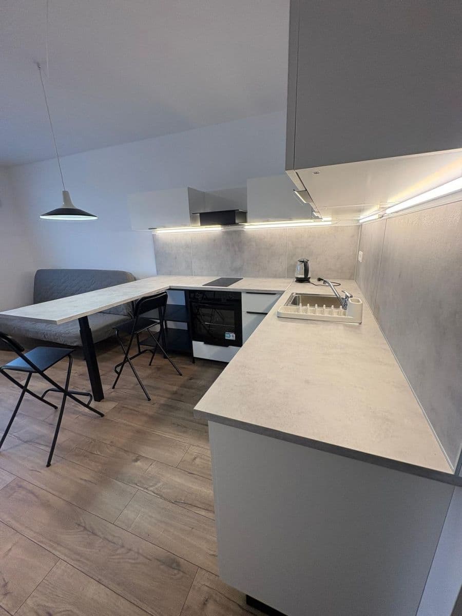 Prenájom bytu Garsoniéra 33 m², Trnava, Trnavský kraj Prenájom bytu Garsoniéra 33 m², Trnava, Trnavský kraj