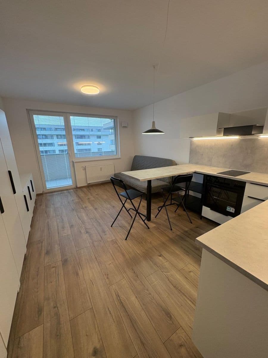 Prenájom bytu Garsoniéra 33 m², Trnava, Trnavský kraj Prenájom bytu Garsoniéra 33 m², Trnava, Trnavský kraj
