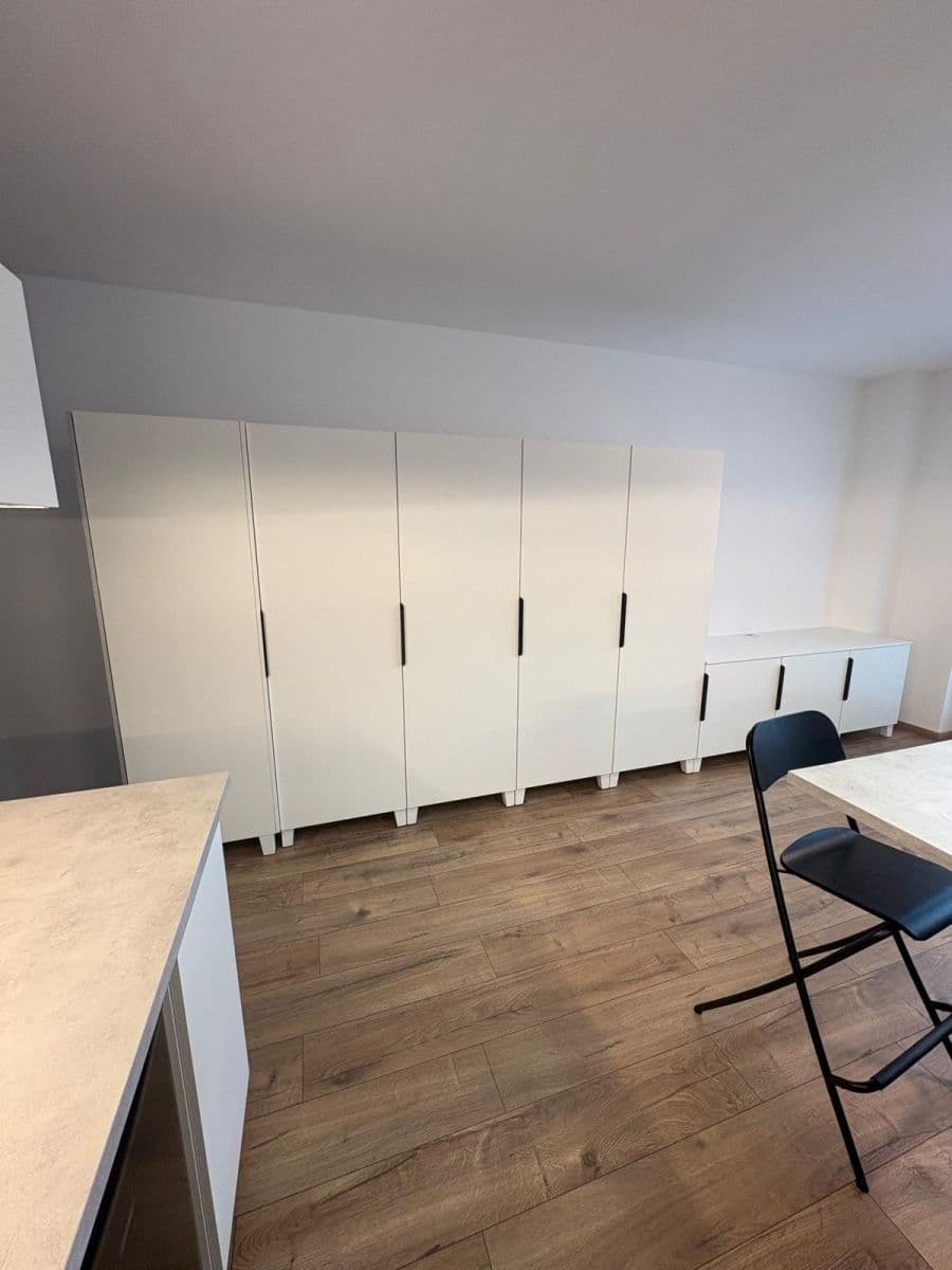 Prenájom bytu Garsoniéra 33 m², Trnava, Trnavský kraj Prenájom bytu Garsoniéra 33 m², Trnava, Trnavský kraj