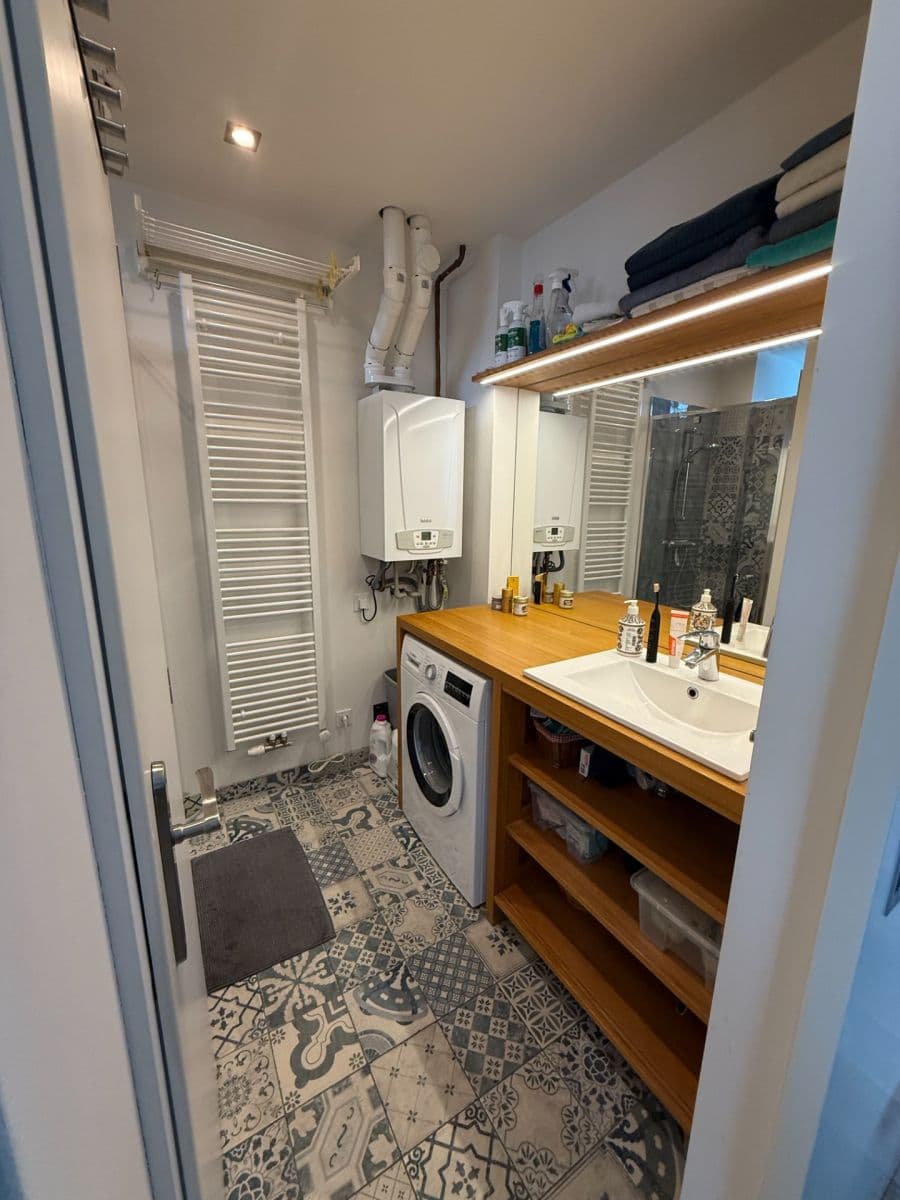 Predaj bytu 2-izbový 50 m², Osadní, Praha, Praha Predaj bytu 2-izbový 50 m², Osadní, Praha, Praha