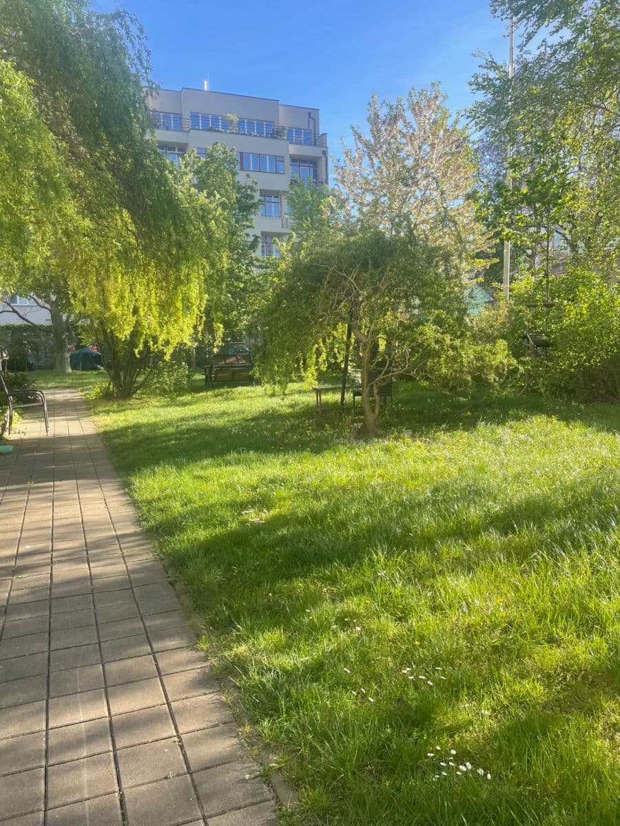 Predaj bytu 2-izbový 50 m², Osadní, Praha, Praha Predaj bytu 2-izbový 50 m², Osadní, Praha, Praha