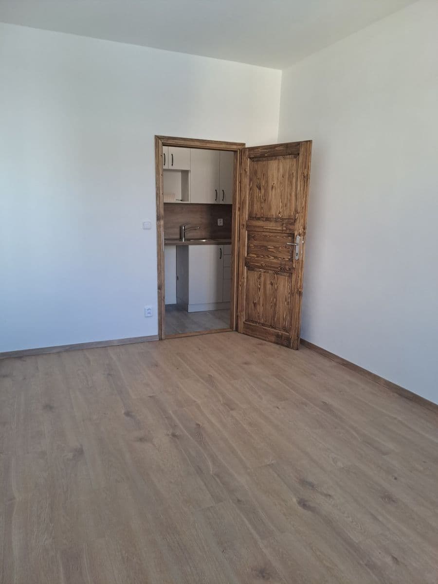 Prenájom bytu 2-izbový 40 m², Belgická, Praha, Praha Prenájom bytu 2-izbový 40 m², Belgická, Praha, Praha