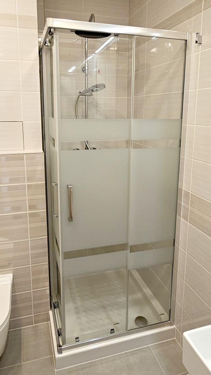 Prenájom bytu Garsoniéra 28 m², Heřmanova, Praha, Praha Prenájom bytu Garsoniéra 28 m², Heřmanova, Praha, Praha