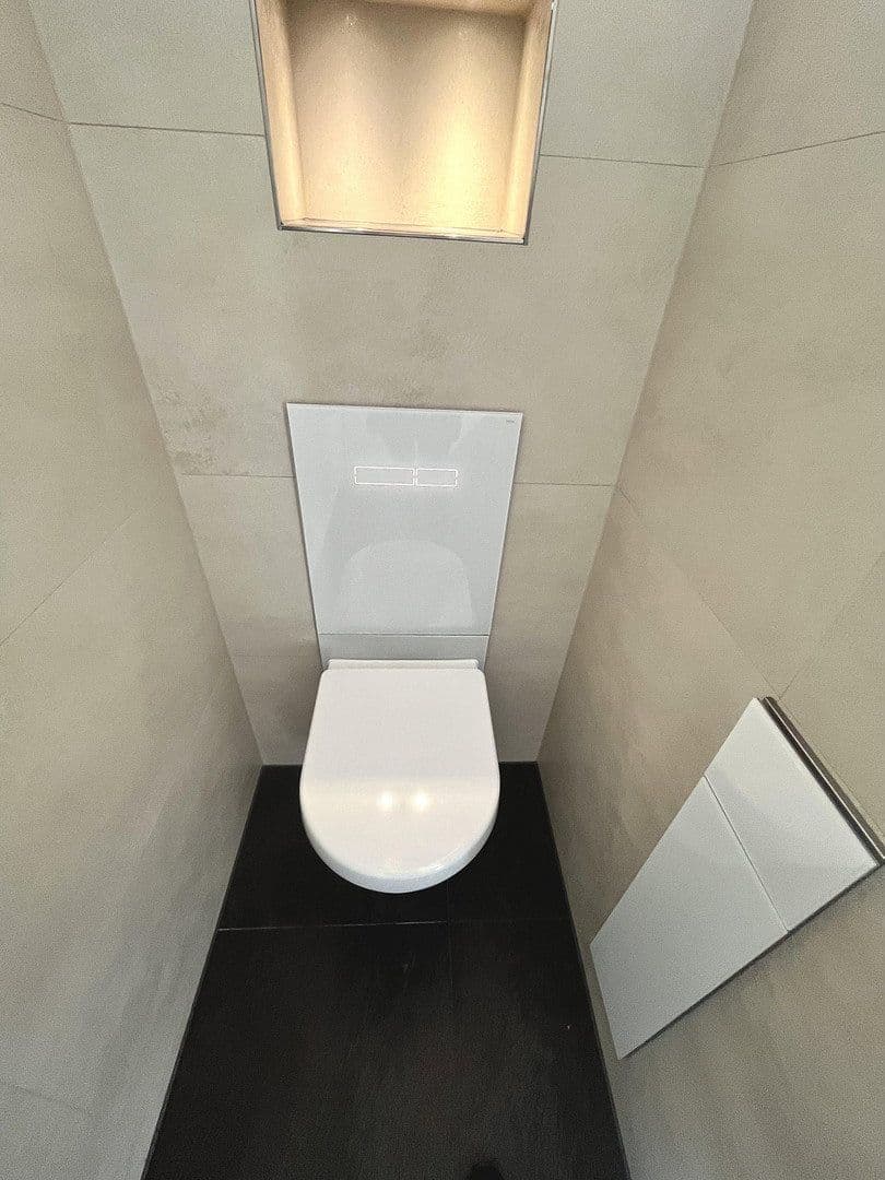 Prenájom bytu 3-izbový 92 m², Schwerin, Meklenbursko-Predpomoransko Prenájom bytu 3-izbový 92 m², Schwerin, Meklenbursko-Predpomoransko