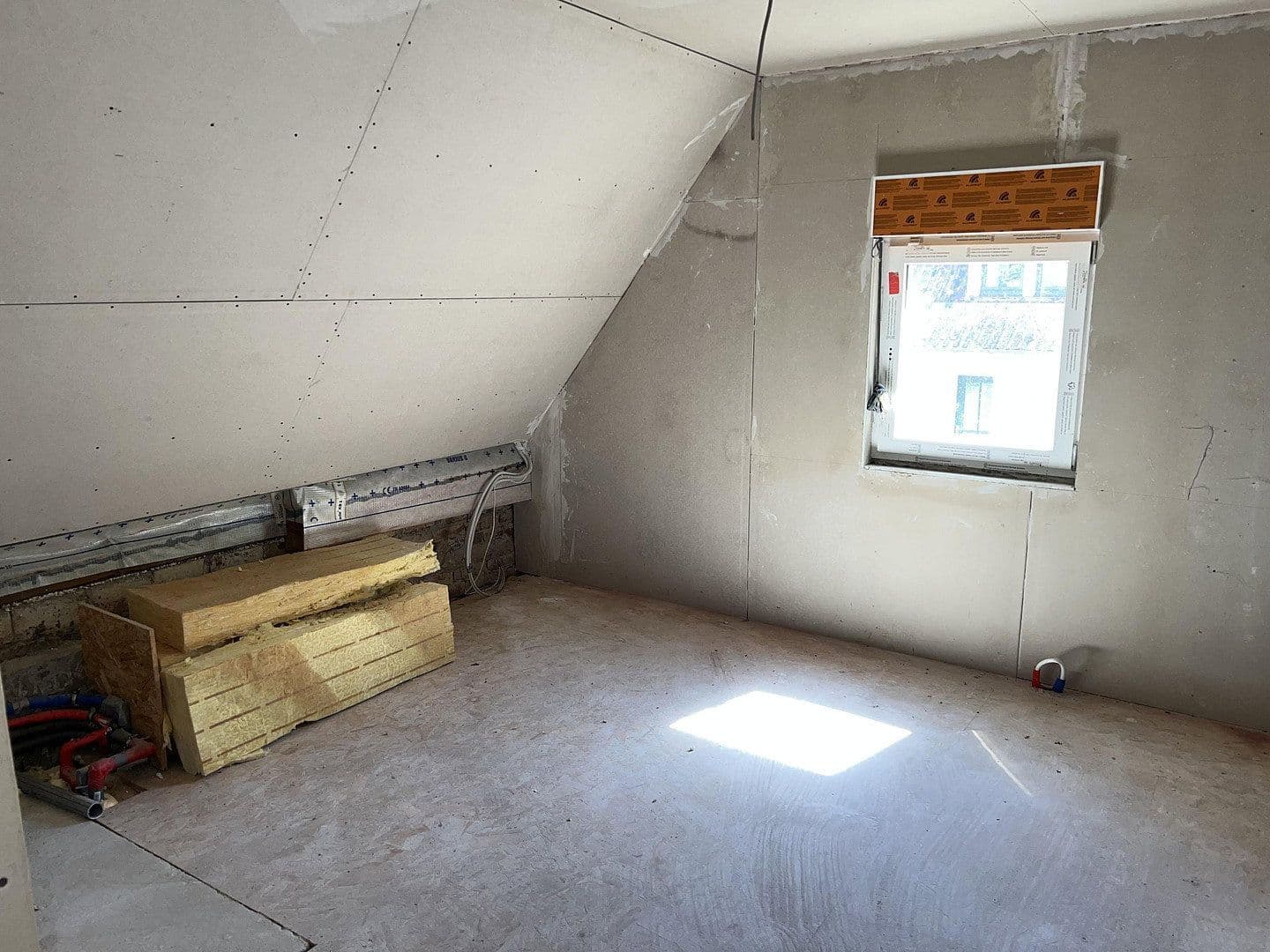 Predaj domu 155 m², pozemek 2.833 m², Neue Mühler Weg 4, Preußisch Oldendorf, Severné Porýnie - Westfálsko Predaj domu 155 m², pozemek 2.833 m², Neue Mühler Weg 4, Preußisch Oldendorf, Severné Porýnie - Westfálsko