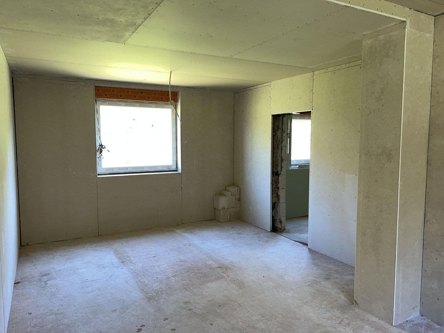 Predaj domu 155 m², pozemek 2.833 m², Neue Mühler Weg 4, Preußisch Oldendorf, Severné Porýnie - Westfálsko Predaj domu 155 m², pozemek 2.833 m², Neue Mühler Weg 4, Preußisch Oldendorf, Severné Porýnie - Westfálsko