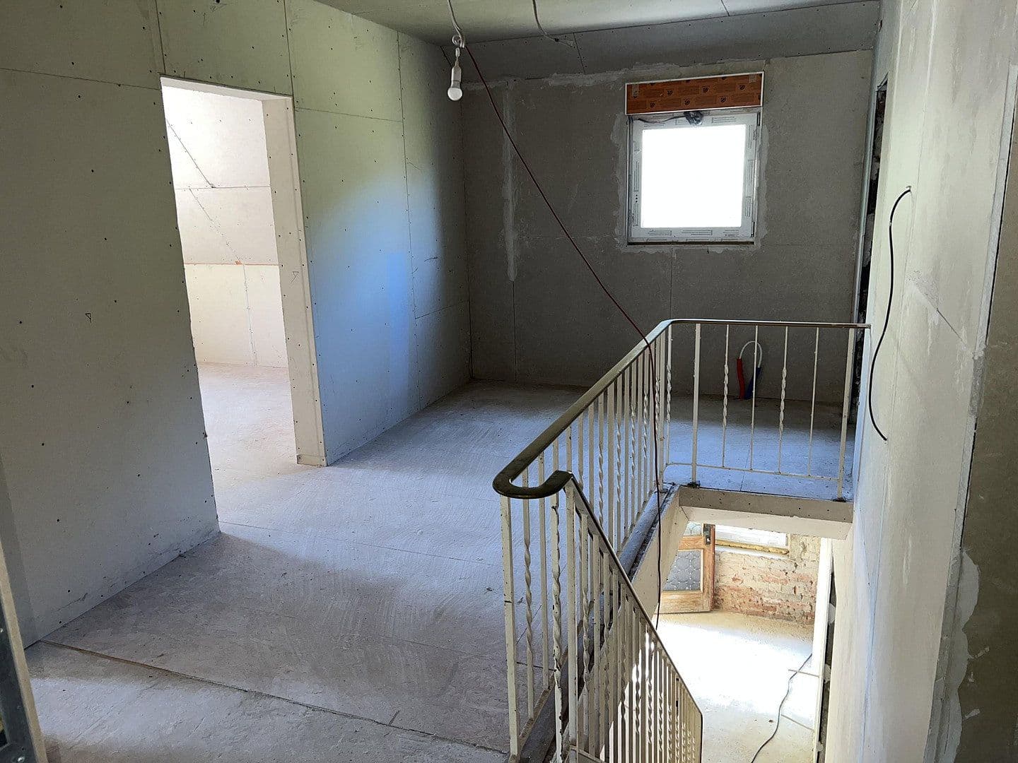 Predaj domu 155 m², pozemek 2.833 m², Neue Mühler Weg 4, Preußisch Oldendorf, Severné Porýnie - Westfálsko Predaj domu 155 m², pozemek 2.833 m², Neue Mühler Weg 4, Preußisch Oldendorf, Severné Porýnie - Westfálsko