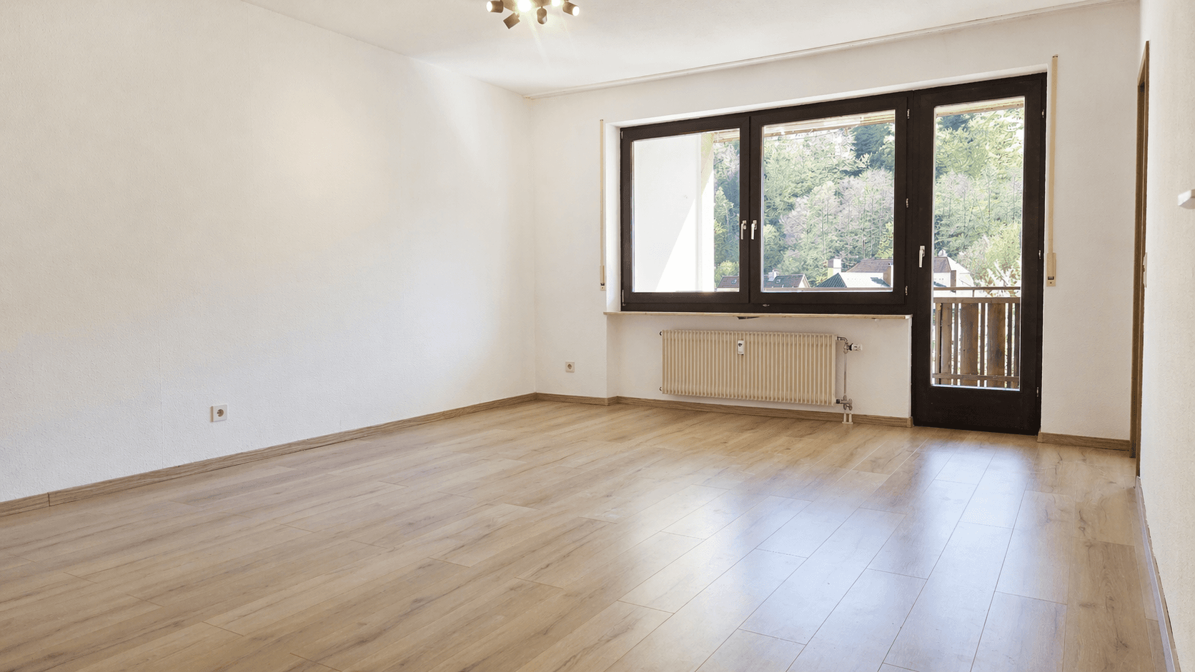 Prenájom bytu 1-izbový 42 m², Maintalstraße 137b, Bad Berneck im Fichtelgebirge, Bavorsko Prenájom bytu 1-izbový 42 m², Maintalstraße 137b, Bad Berneck im Fichtelgebirge, Bavorsko