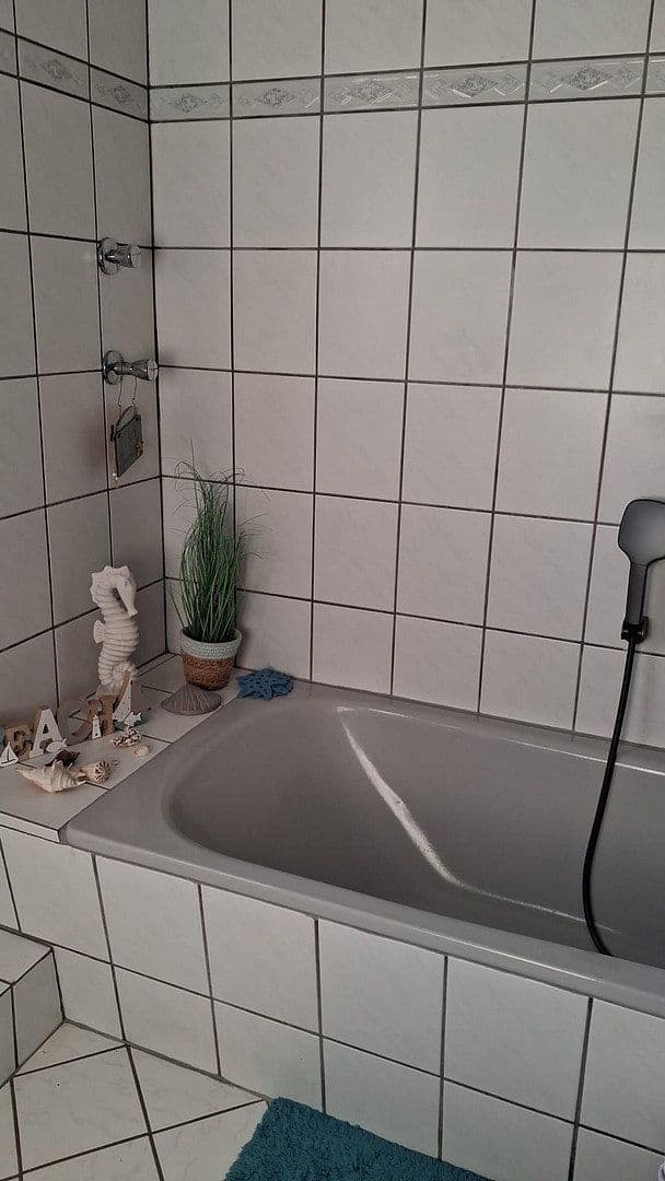 Predaj domu 168 m², pozemek 598 m², Falkenweg 5, Hagenburg, Dolné Sasko Predaj domu 168 m², pozemek 598 m², Falkenweg 5, Hagenburg, Dolné Sasko