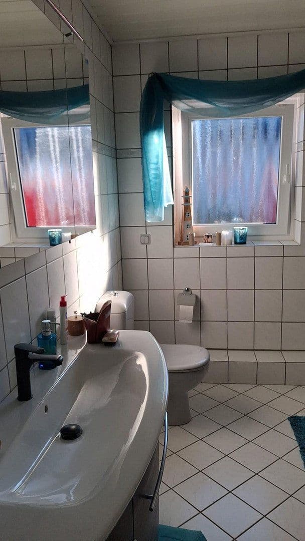 Predaj domu 168 m², pozemek 598 m², Falkenweg 5, Hagenburg, Dolné Sasko Predaj domu 168 m², pozemek 598 m², Falkenweg 5, Hagenburg, Dolné Sasko