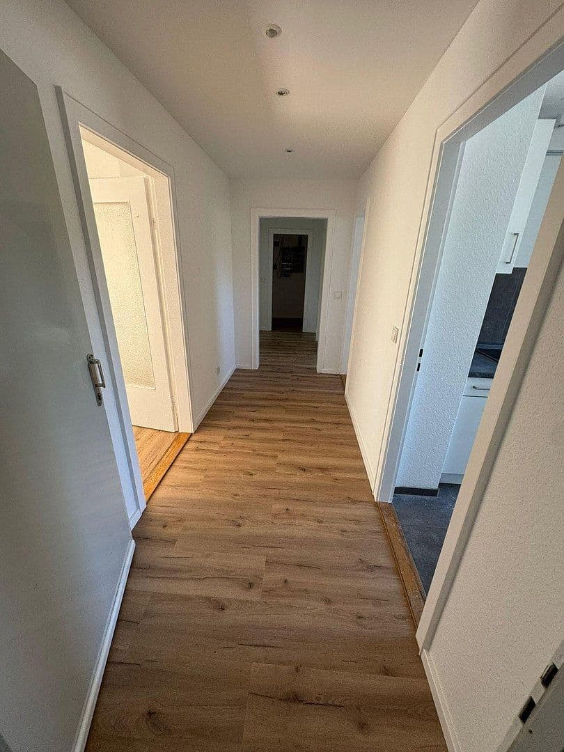 Prenájom bytu 4-izbový 88 m², Fritz-Lau-Straße 16-18, Kiel, Šlezvicko-Holštajnsko Prenájom bytu 4-izbový 88 m², Fritz-Lau-Straße 16-18, Kiel, Šlezvicko-Holštajnsko