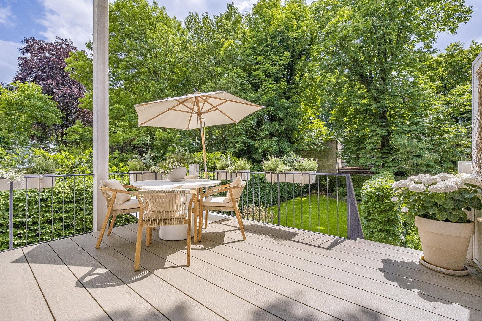 Predaj bytu 4-izbový 178 m², Hamburg, Hamburg Predaj bytu 4-izbový 178 m², Hamburg, Hamburg