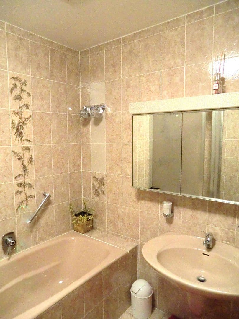 Prenájom bytu 2-izbový 72 m², Donaustrasse 20, Kelheim, Bavorsko Prenájom bytu 2-izbový 72 m², Donaustrasse 20, Kelheim, Bavorsko