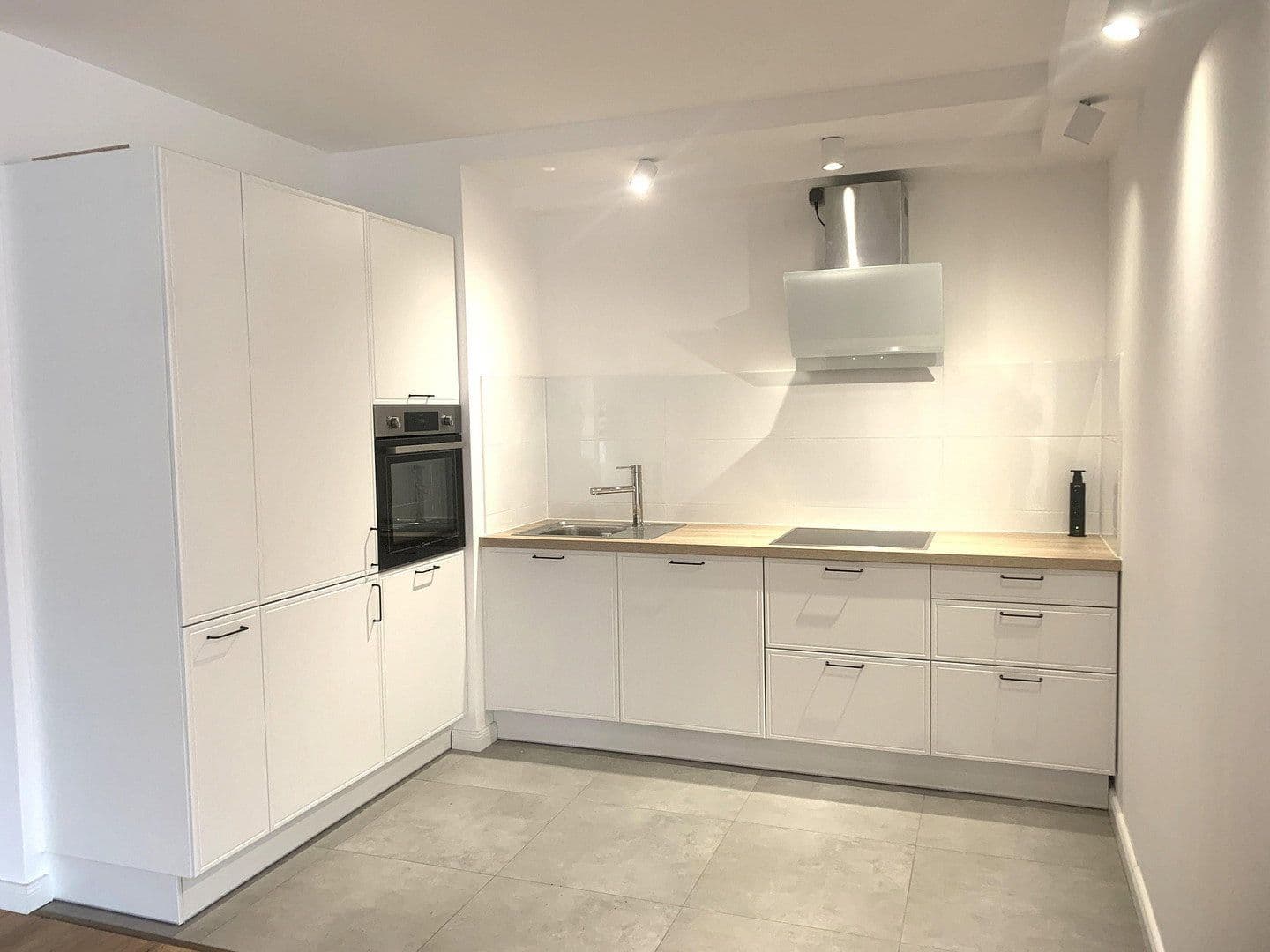 Predaj domu 417 m², pozemek 1.200 m², Hauptstr. 16, Altenmedingen, Dolné Sasko Predaj domu 417 m², pozemek 1.200 m², Hauptstr. 16, Altenmedingen, Dolné Sasko