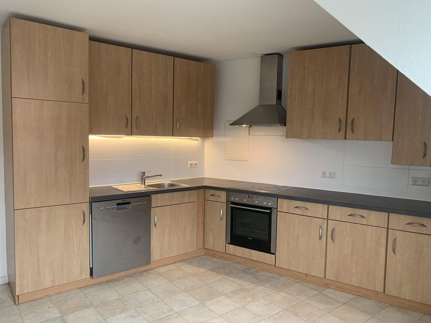 Predaj domu 417 m², pozemek 1.200 m², Hauptstr. 16, Altenmedingen, Dolné Sasko Predaj domu 417 m², pozemek 1.200 m², Hauptstr. 16, Altenmedingen, Dolné Sasko